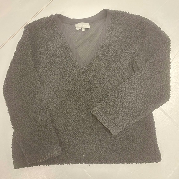 ANTHRO SUNDAY IN BROOKLYN black v-neck pullover - Picture 1 of 5